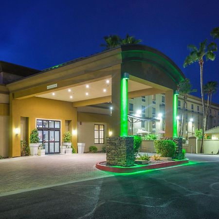 Holiday Inn North Phoenix Exterior photo
